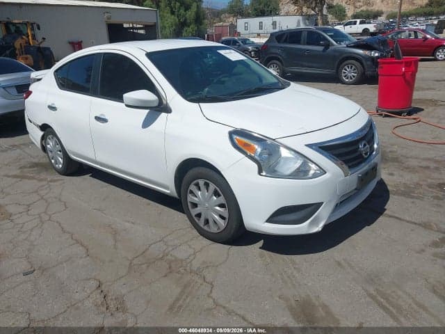 2019 NISSAN VERSA 1.6 SV 1