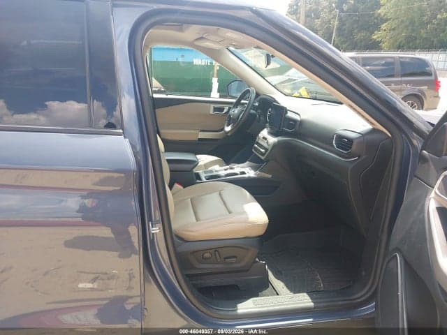 2021 FORD EXPLORER XLT 5