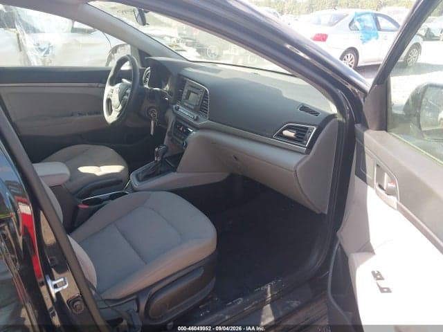 2018 HYUNDAI ELANTRA SE 5