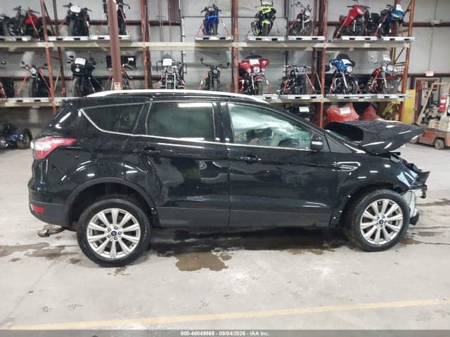 2017 FORD ESCAPE TITANIUM 12