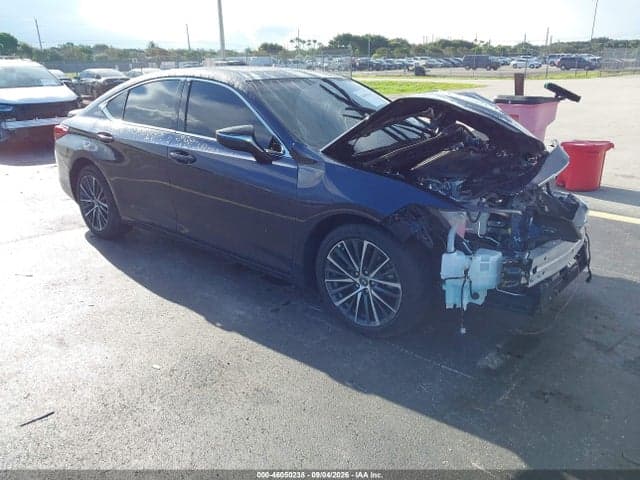 2025 LEXUS ES 300H 1
