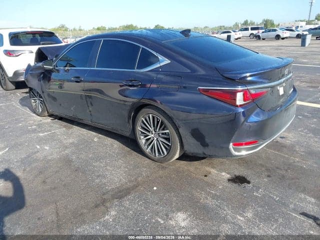 2025 LEXUS ES 300H 3