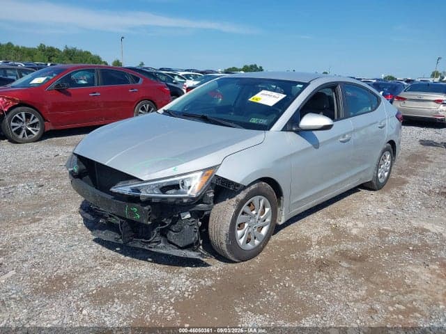2019 HYUNDAI ELANTRA SE 1