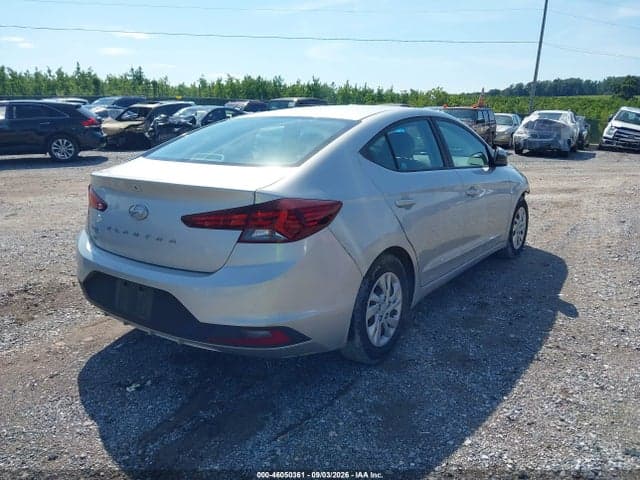2019 HYUNDAI ELANTRA SE 3