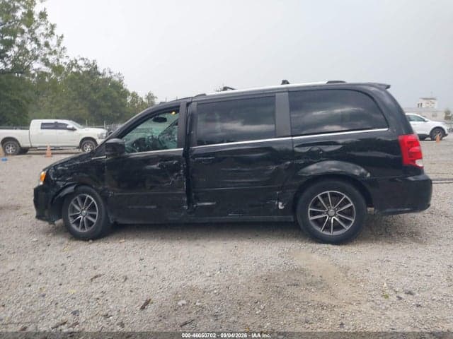 2017 DODGE GRAND CARAVAN SXT 14