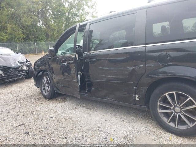 2017 DODGE GRAND CARAVAN SXT 6