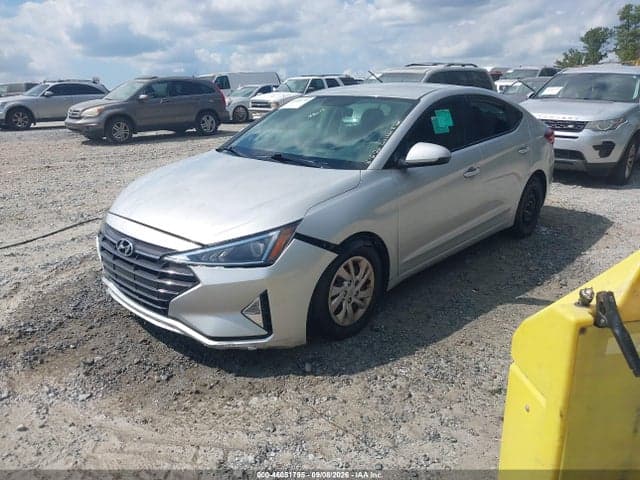 2019 HYUNDAI ELANTRA SE 2