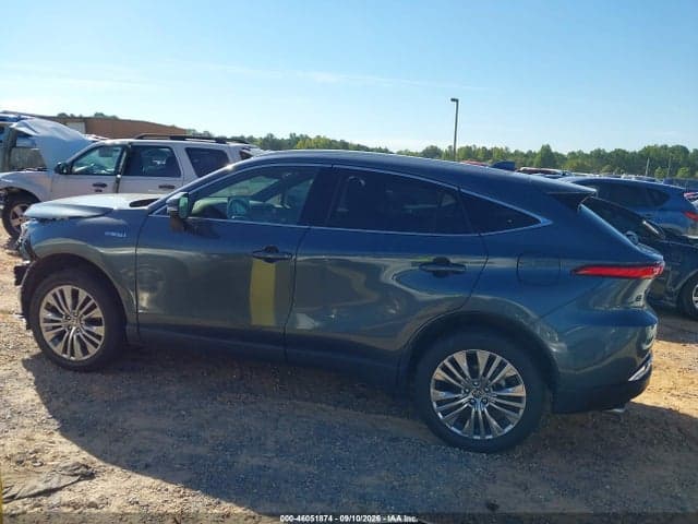 2021 TOYOTA VENZA XLE 14