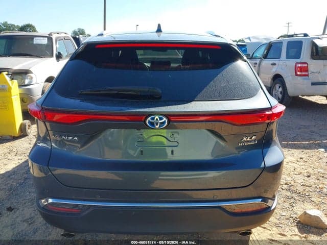 2021 TOYOTA VENZA XLE 16
