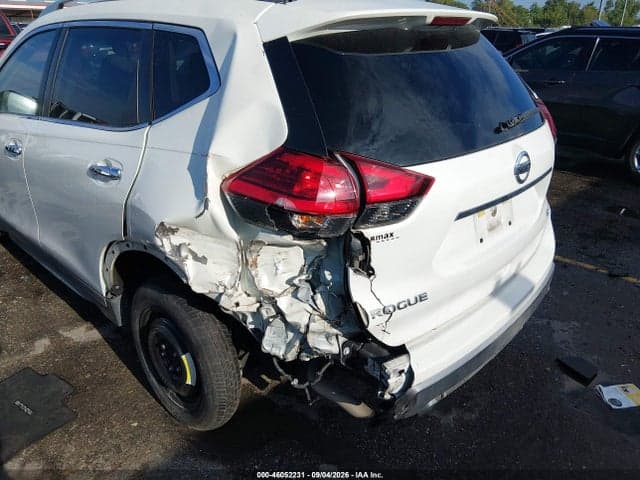 2017 NISSAN ROGUE SV 6