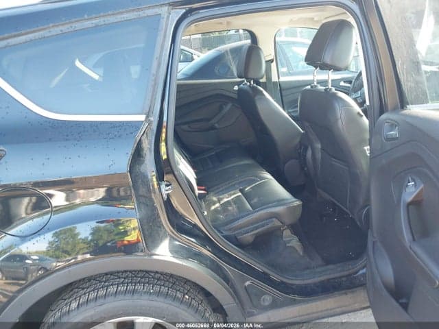 2017 FORD ESCAPE TITANIUM 8