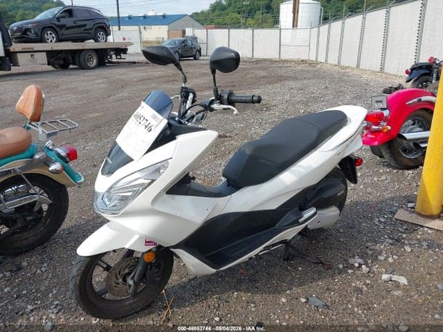 2017 HONDA PCX 150 2