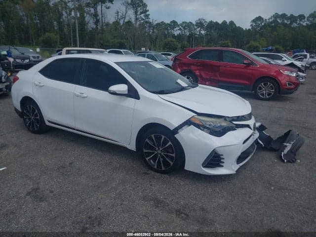 2017 TOYOTA COROLLA SE 1
