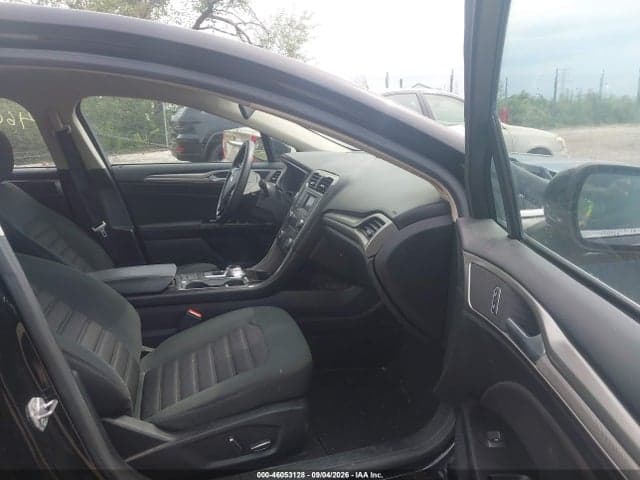 2017 FORD FUSION SE 5