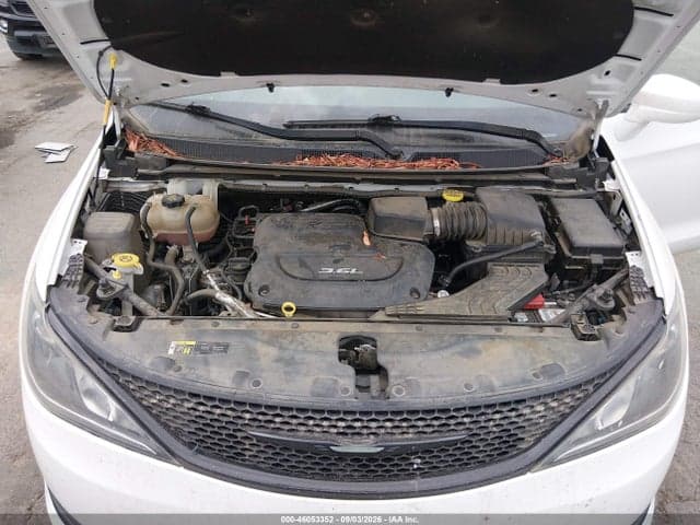 2018 CHRYSLER PACIFICA TOURING PLUS 11