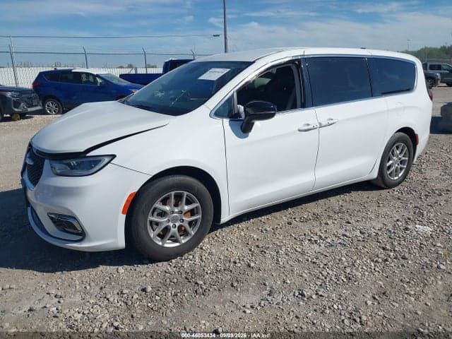 2024 CHRYSLER PACIFICA TOURING L 2