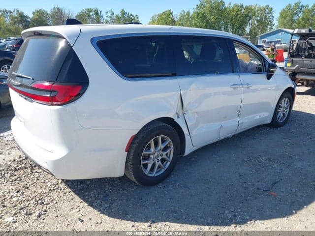 2024 CHRYSLER PACIFICA TOURING L 4