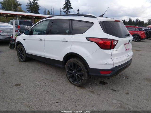 2019 FORD ESCAPE SE 3
