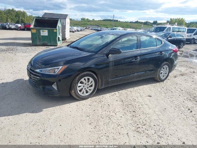 2019 HYUNDAI ELANTRA SE 2