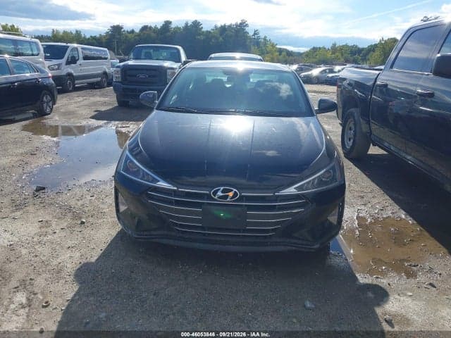 2019 HYUNDAI ELANTRA SE 14