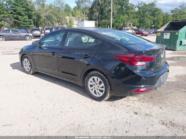 2019 HYUNDAI ELANTRA SE 3