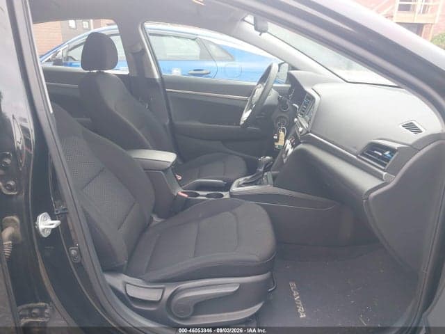 2019 HYUNDAI ELANTRA SE 5