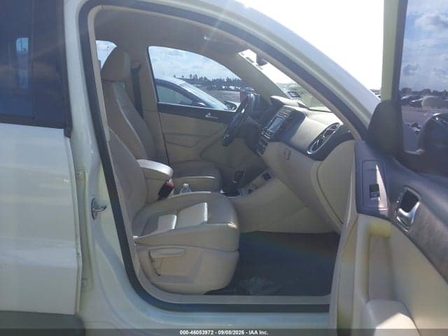 2017 VOLKSWAGEN TIGUAN 2.0T/2.0T S 5