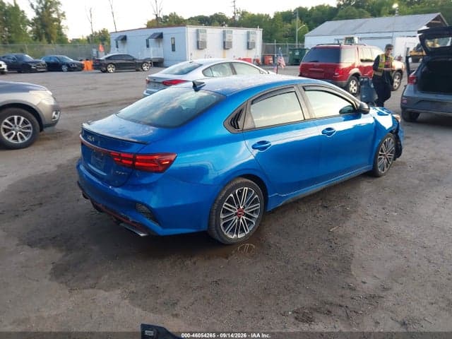 2023 KIA FORTE GT 4