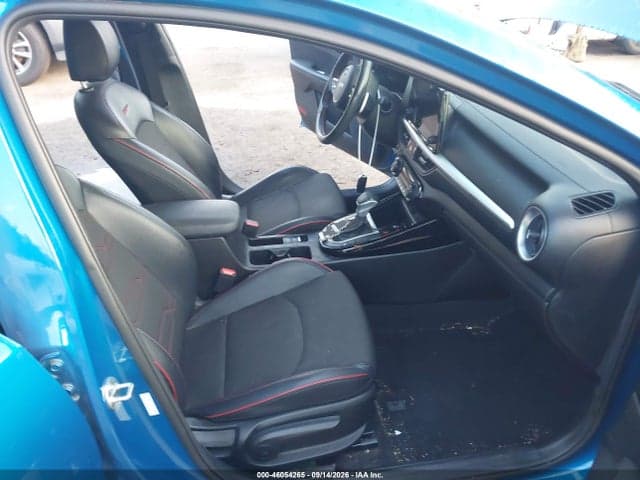 2023 KIA FORTE GT 5