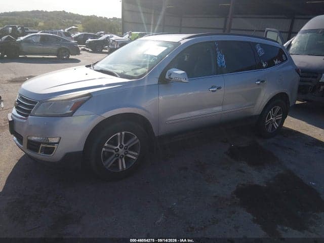 2017 CHEVROLET TRAVERSE 2LT 2