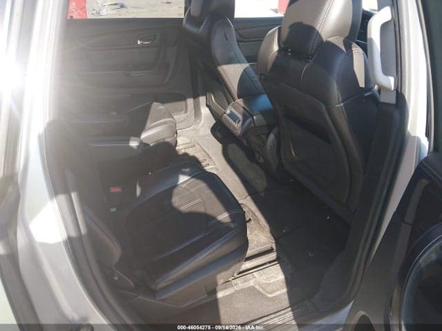 2017 CHEVROLET TRAVERSE 2LT 8