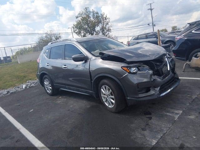 2017 NISSAN ROGUE SV 1