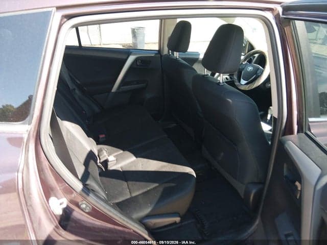 2018 TOYOTA RAV4 LE 8