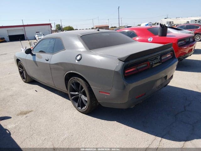 2018 DODGE CHALLENGER SXT 3
