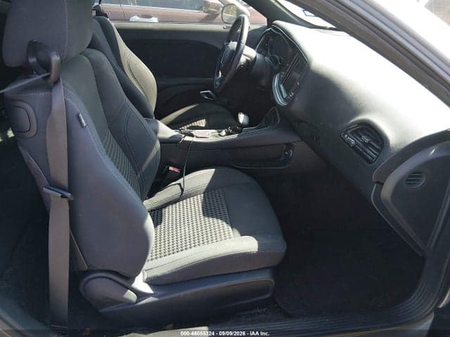 2018 DODGE CHALLENGER SXT 5