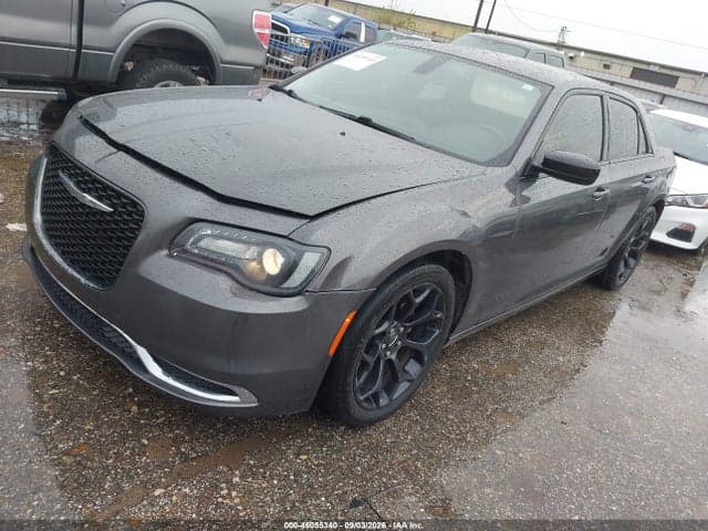 2019 CHRYSLER 300 TOURING 2