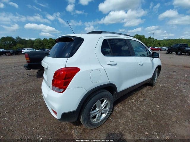 2017 CHEVROLET TRAX LT 4