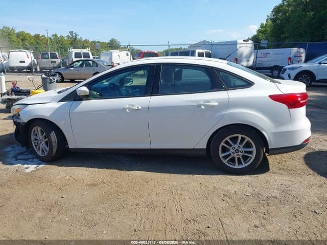 2017 FORD FOCUS SE 14