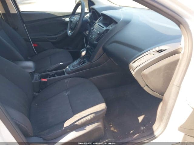2017 FORD FOCUS SE 5