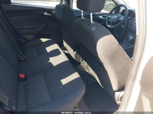 2017 FORD FOCUS SE 8