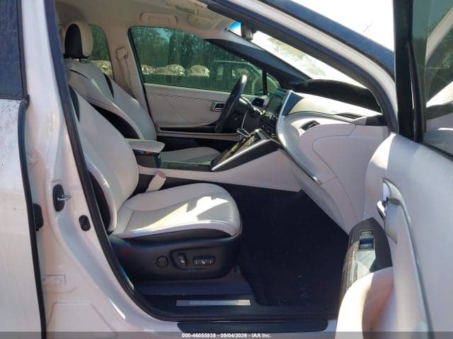 2020 TOYOTA MIRAI 5