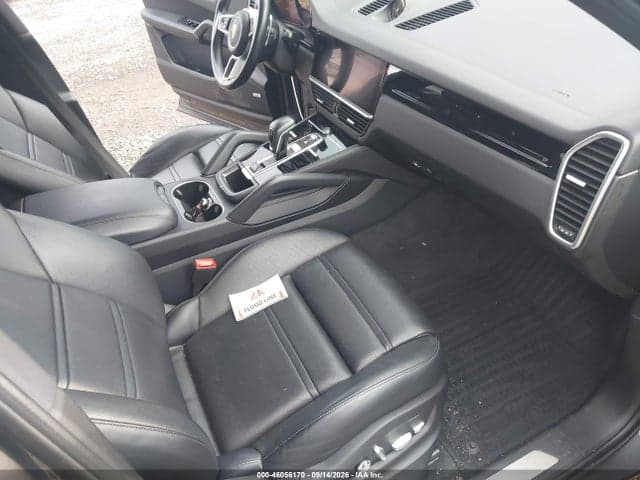 2021 PORSCHE CAYENNE 5