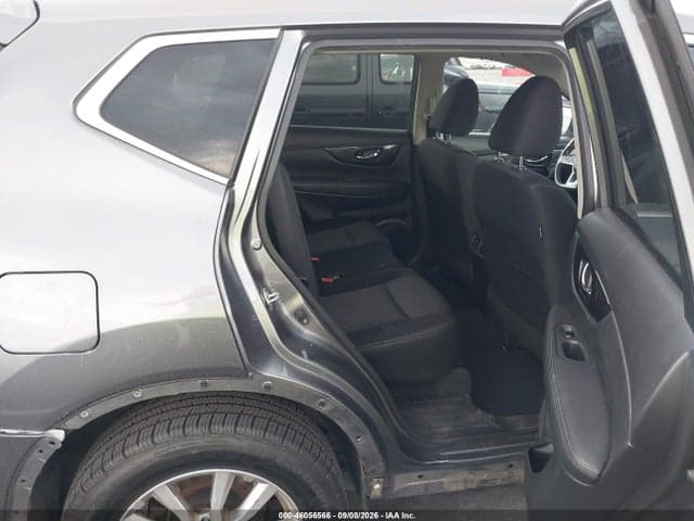 2018 NISSAN ROGUE SV 8