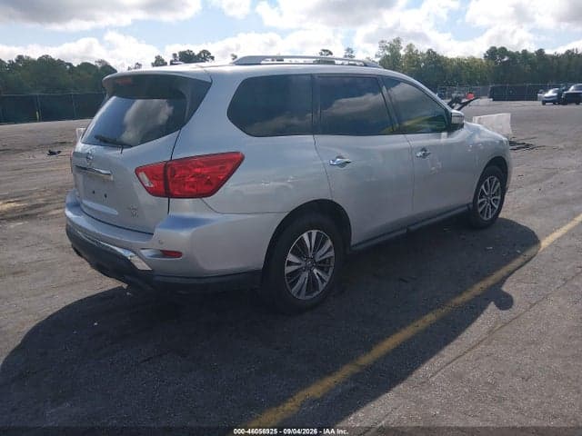 2017 NISSAN PATHFINDER SL 4