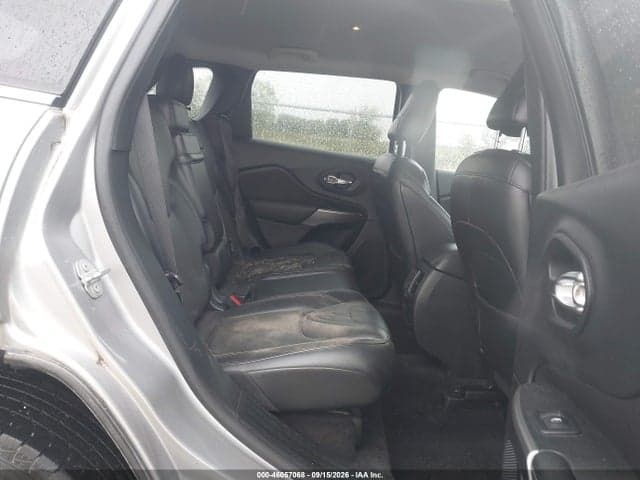 2019 JEEP CHEROKEE LIMITED 4X4 8
