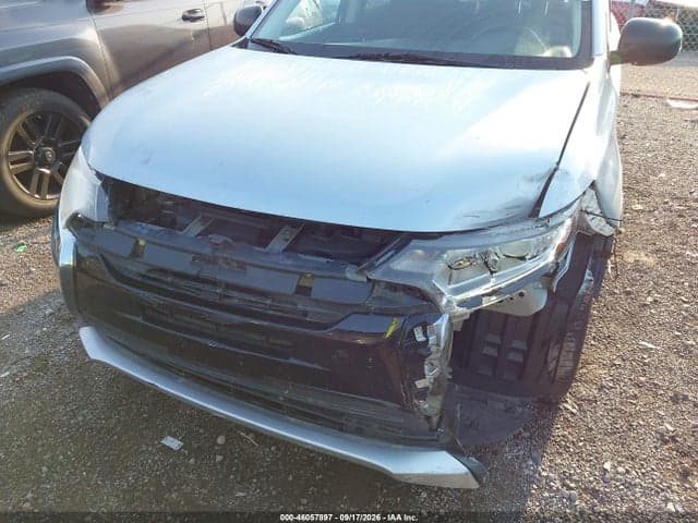 2017 MITSUBISHI OUTLANDER ES 6