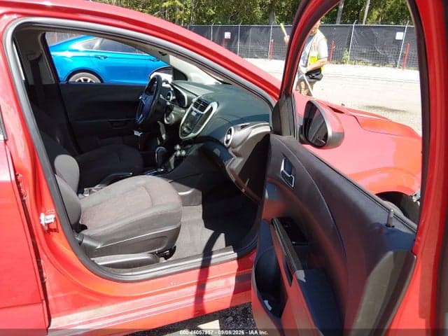 2018 CHEVROLET SONIC LT AUTO 5