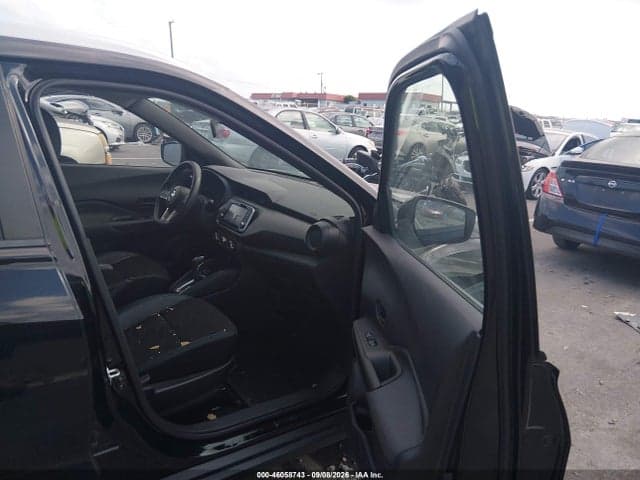 2019 NISSAN KICKS S 5