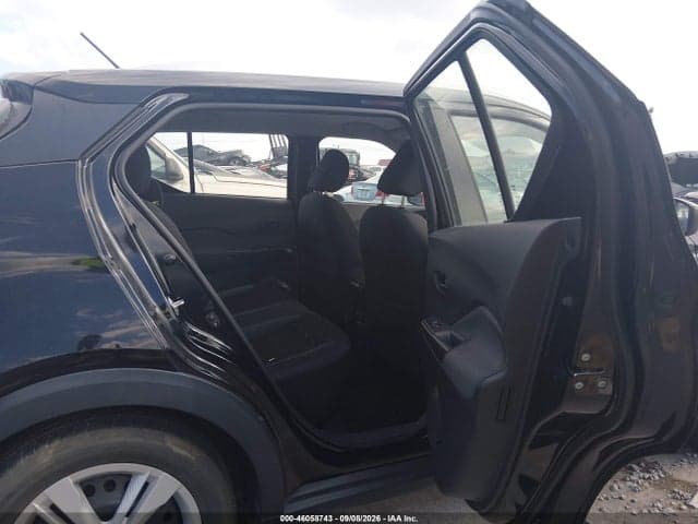 2019 NISSAN KICKS S 8