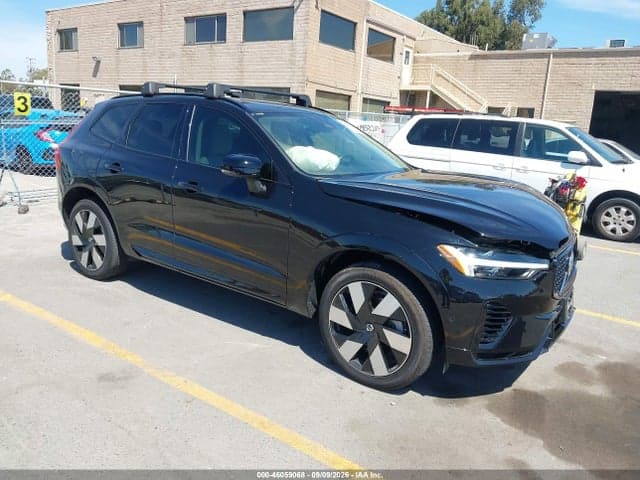 2024 VOLVO XC60 RECHARGE PLUG-IN HYBRID T8 PLUS DARK THEME